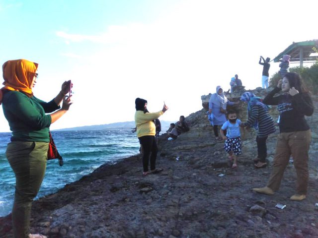 PicsArt_08-21-09.23.23