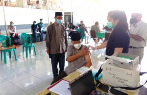 BTM Masjid Raya Ahmad Yani Lakukan Vaksinasi Usai Sholat Jumat