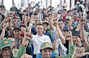 Para Linmas Diberi Pelatihan Penanganan Gangguan Ketenteraman Dari Pemkab Boltim