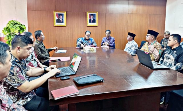 Picsart_25-08-07_22-00-21-634